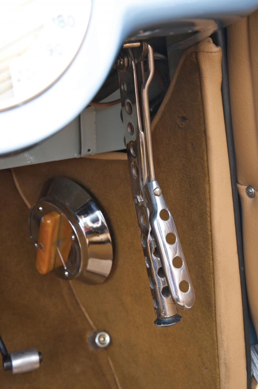  Cisitalia 202 Cabriolet 1947 года  (фото 8 из 13)